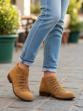 NOAT Leveche Nubuck Ankle Boot in Amber / Shiitake 7